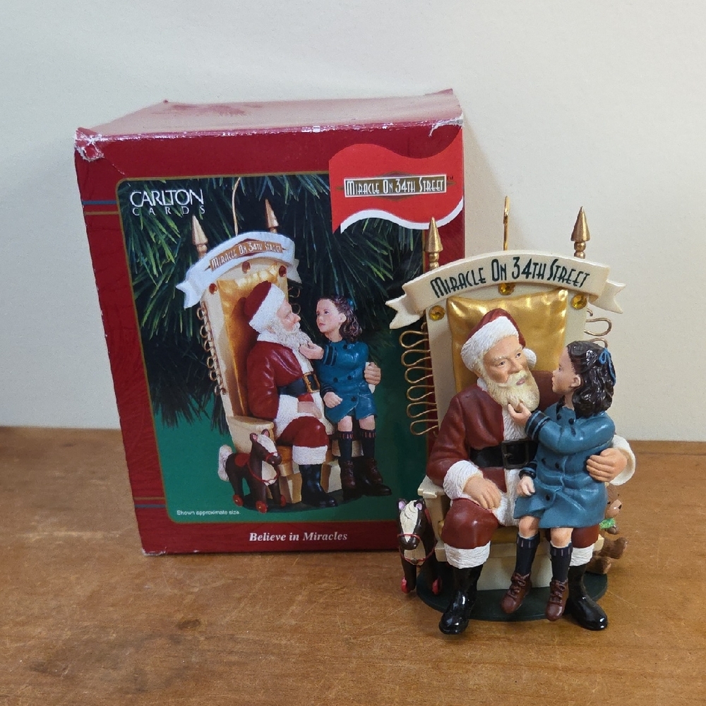 Carlton Cards Vintage 2001 Miracle on 34th Street Santa and Child Ornament